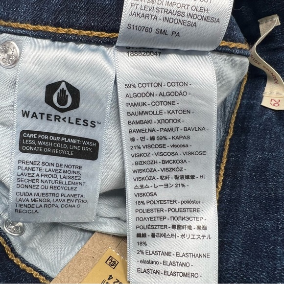 Size 29x30 Women’s Levi’s Jeans #1598 - Picture 7 of 13